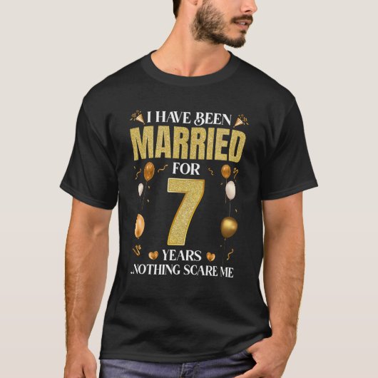 私は7年結婚した間7周年を迎え結婚た Tシャツ (正面)