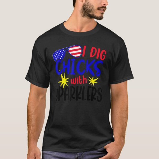 私は7月4日にスパーカーで雛を掘る Tシャツ (正面)