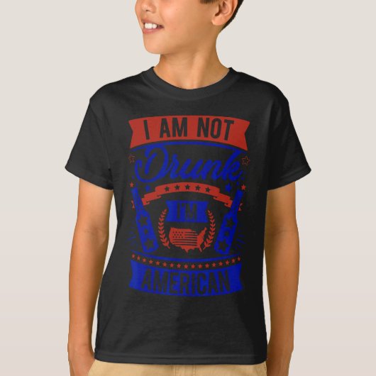 私は7飲月4日のアメリカ人ではない Tシャツ (正面)