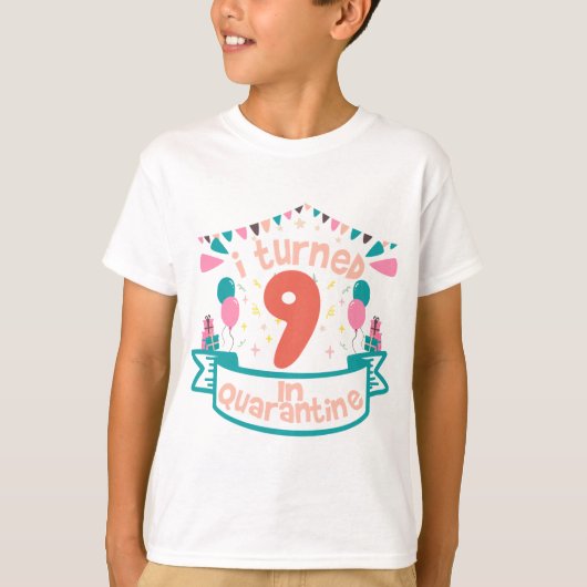 私は9歳を検疫誕生日おもしろいアイディア Tシャツ (正面)
