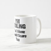 私は-おもしろいな微笑しています コーヒーマグカップ (正面右)