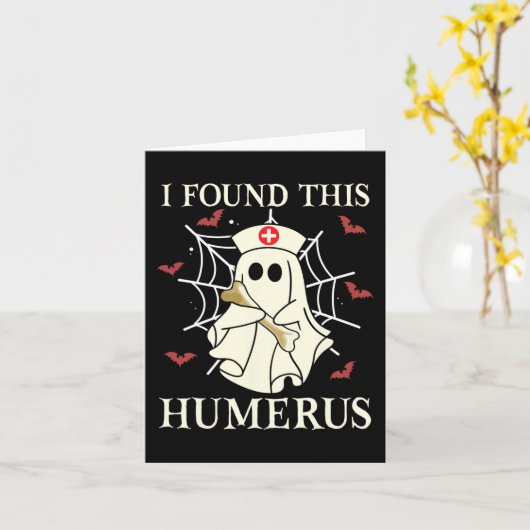 私は、このハメロス幽霊ナース面白いハロウィーンを見つけた カード (黄色い花)