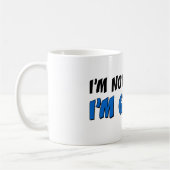 私は、私ですギリシャ語叫んでいません! おもしろマグカップ コーヒーマグカップ (左)