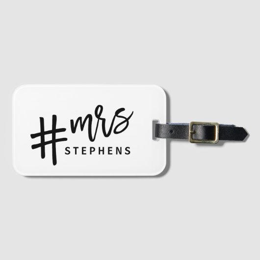 私は#marriedこれのように目覚めました! 夫人 ラゲッジタグ (正面横)