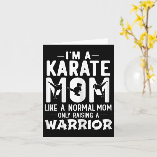 私はAだけを育てる普通のママのような空手のママだ カード (黄色い花)