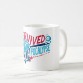 私はAquapocalypseを生き延びました コーヒーマグカップ (正面右)