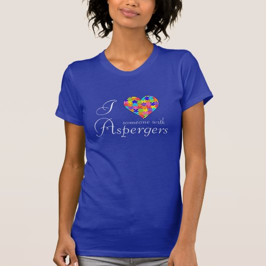"私はAspergers"のハートのとの誰かを部分愛します Tシャツ (正面)