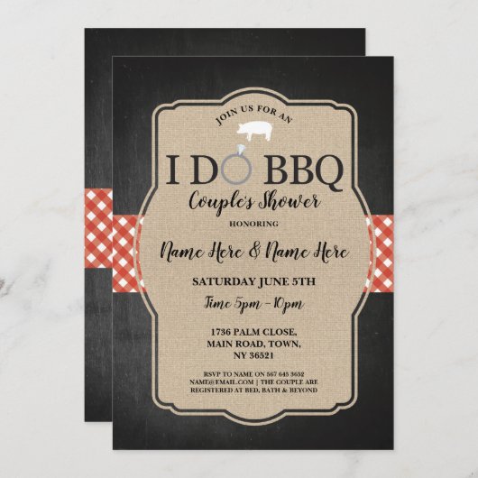 私はBBQのカップルのシャワーの婚約のブタの招待をします 招待状 (正面/裏面)
