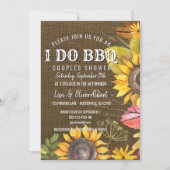 私はBBQのカップルのシャワーの素朴なヒマワリをします 招待状 (正面)