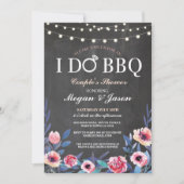 私はBBQのカップルのシャワーライトチョークの花の招待をします 招待状 (正面)