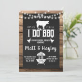 私はBBQカップルシャワー国木製の黒板を行う 招待状 (スタンド正面)