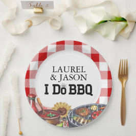 私はBBQカップル素朴シャワーパーティーギンガムを行う ペーパープレート