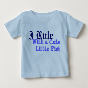 私はCuteLittleの握りこぶしによって支配します ベビーTシャツ