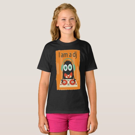"私はDJ"のおもしろいなかわいい子供の人の衣類です Tシャツ (正面フル)