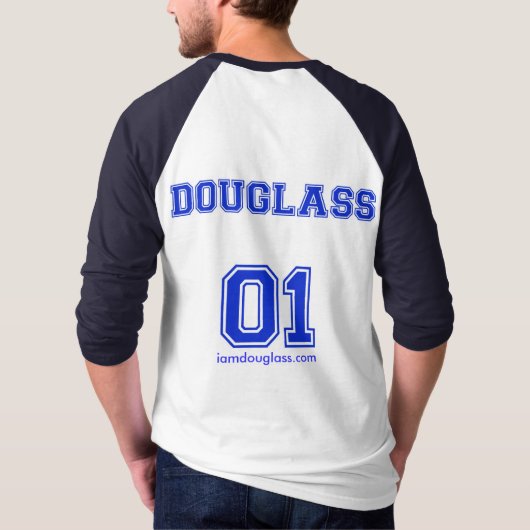 私はDouglass |の監視St.の大学ワイシャツです Tシャツ (裏面)