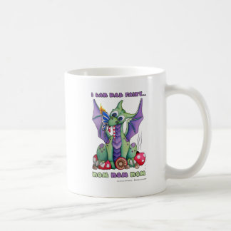私はHazの妖精NOM NOM NOMのかわいいベビーのドラゴンできます コーヒーマグカップ
