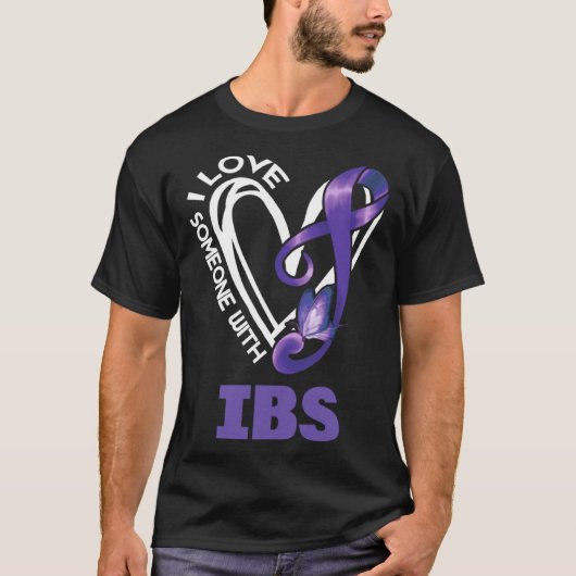 私はIbs過敏性腸症候群Aで人を愛している Tシャツ (正面)