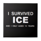 私はICEを生き延びた タイル (正面)