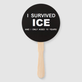 私はICEを生き延びた ハンドファン