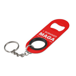私はMAGAを生き延びた キーホルダー栓抜き