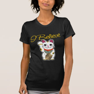 私はManeki Nekoで信じます Tシャツ