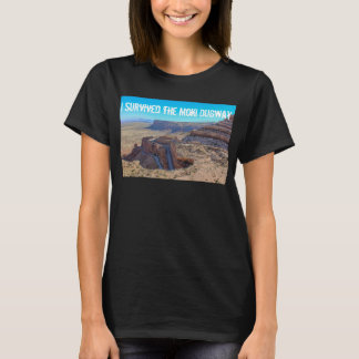 私はMoki Dugwayの女性のTシャツを生き延びました Tシャツ
