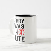 私はMUTEのビデオ会議のコおもしろいーヒーMに入っていた ツートーンマグカップ (正面左)