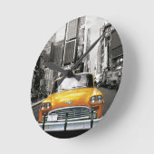 私はNYC -ニューヨークのタクシー--を愛します ラウンド壁時計 (傾斜)