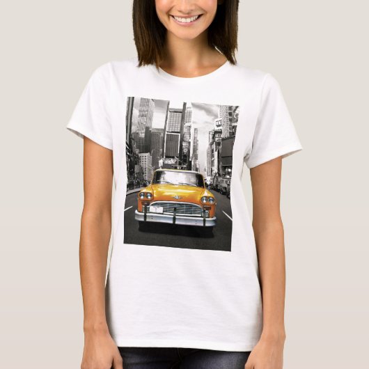 私はNYC -ニューヨークのタクシー--を愛します Tシャツ (正面)