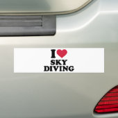 私はSkydivingを愛します バンパーステッカー (車上)