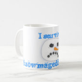 私はSnowmageddon 2010年を生き延びました コーヒーマグカップ (正面左)