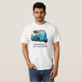私はTUK-TUKの乗車のTシャツを生き延びました Tシャツ (正面フル)