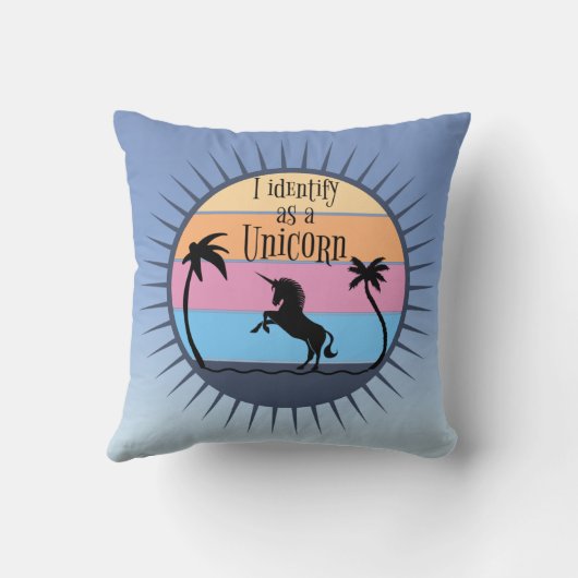 私はUnicorn Sunset with Blueを名乗グラデーションる クッション (裏面)