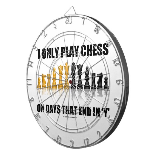 私はYのチェスのこまセットで終わる幾日のチェスだけを遊びます ダーツボード (正面右)