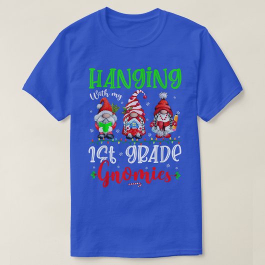 私ぶら下がったの1年生のGnomiesクリスマスでGnomを点灯 Tシャツ (デザイン正面)