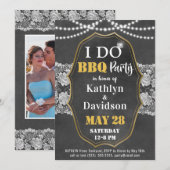 私も！エンゲージメント フォト エレガント ラック チョークボード BBQ 招待状 (正面/裏面)