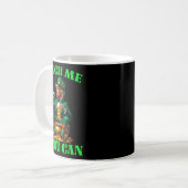 私をおもしろい捕もしまえるLeprechaun St Patr コーヒーマグカップ (正面左)