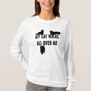 私をくまなく私の猫歩行 Tシャツ