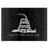 私をガッズデン国旗の黒い黄色に踏み付けない カッティングボード (正面)