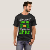私をキスできないがSt patricksDを教えてくれる Tシャツ (正面フル)