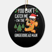 私をキャッチできない私はジンジャーブレッドマンパジャマ セラミックオーナメント (左)