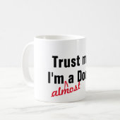 私をクール信じて医者のパンだおもしろい コーヒーマグカップ (正面左)