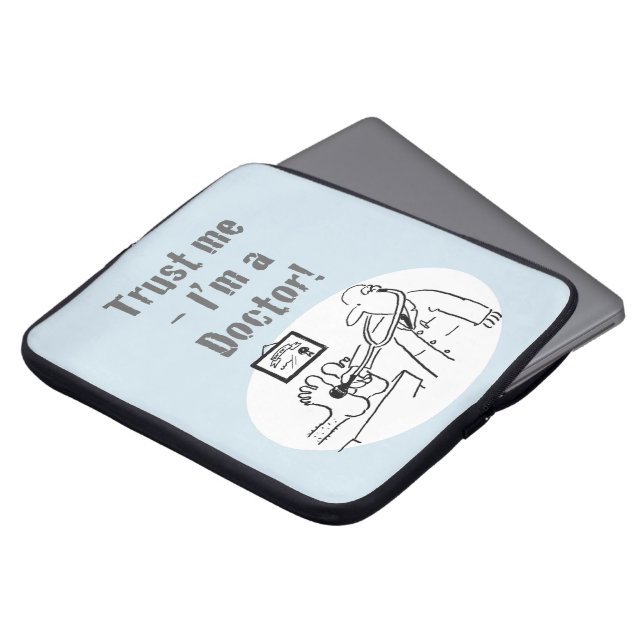 私を信じて – 私は医者だ！漫画おもしろい ラップトップスリーブ (正面上部)
