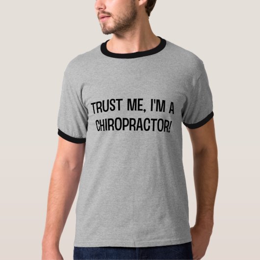 私を信頼して下さい-私はChiroのTシャツです Tシャツ (正面)