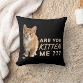 「私を子猫におもしろいした？ クッション (ブランケット)