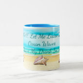 私を平和ビーチのテーマのマグの私の飲み物を持つことを許可して下さい ツートーンマグカップ (中央)