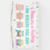 私を引っ掛けてくれるの?キティキャットガールズ誕生日 横断幕 (縦)