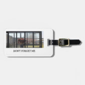 私を忘れ避ける ラゲッジタグ (正面横)