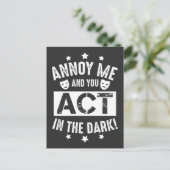 私を悩ませて、君は闇の劇場の舞台裏で行動する ポストカード (スタンド正面)