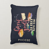 私を本の妖精の本の虫と呼ぶことができるパーソナライズされた アクセントクッション (裏面(縦))